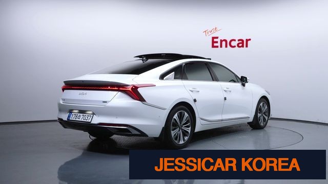 2023 Kia K8 Hybrid - Thumbnail 12