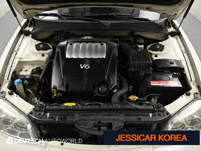 2005 Hyundai New Grandeur XG - Thumbnail 2