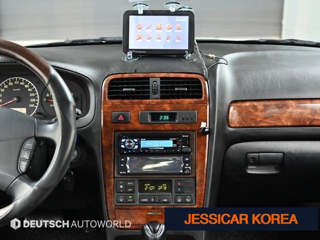 2005 Hyundai New Grandeur XG - Thumbnail 8
