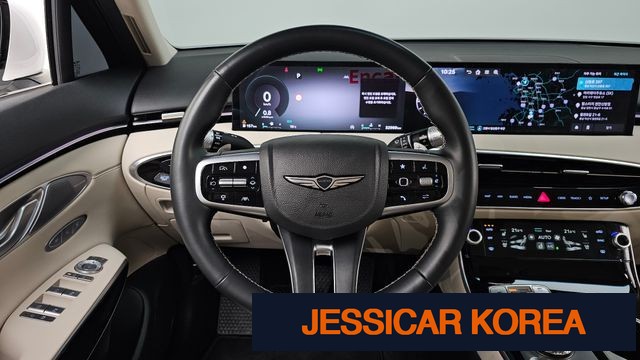 2025 Genesis GV70 - Thumbnail 4