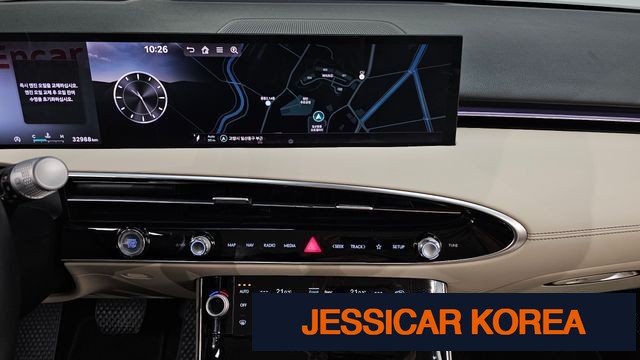 2025 Genesis GV70 - Thumbnail 5