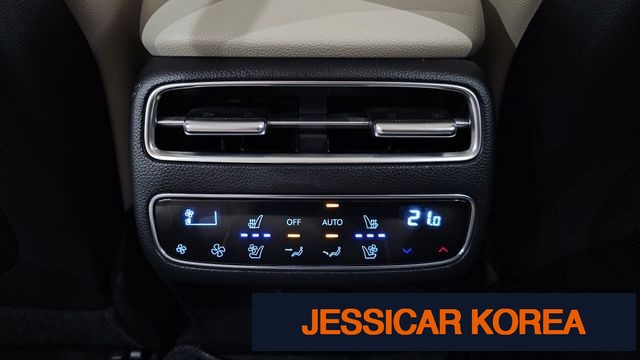 2025 Genesis GV70 - Thumbnail 8
