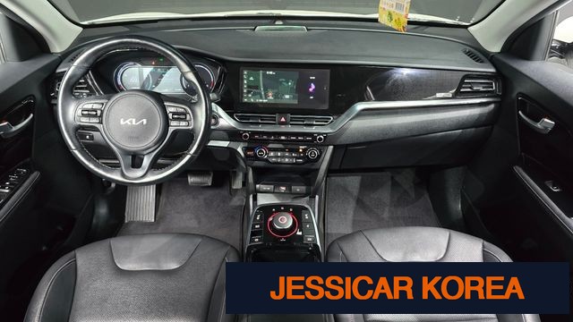2022 Kia Niro EV - Thumbnail 3