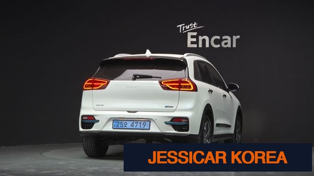 2022 Kia Niro EV - Thumbnail 4