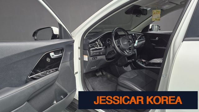 2022 Kia Niro EV - Thumbnail 19