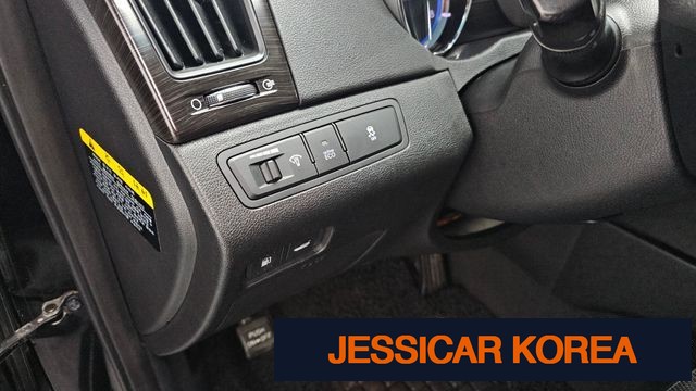 2012 Hyundai YF Sonata - Thumbnail 7