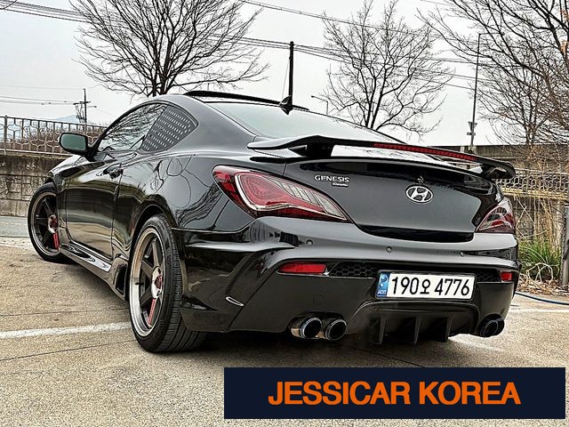 2009 Hyundai Genesis Coupe - Thumbnail 11