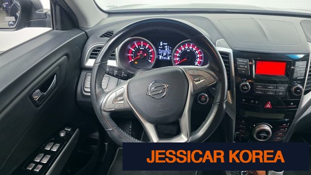 2016 KG Mobility Tivoli - Thumbnail 6