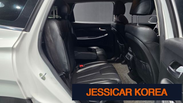 2021 Hyundai The New Santa Fe - Thumbnail 11