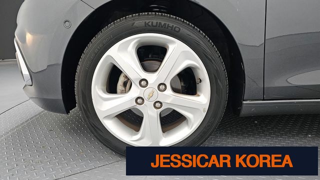 2017 Chevrolet The Next Spark - Thumbnail 3