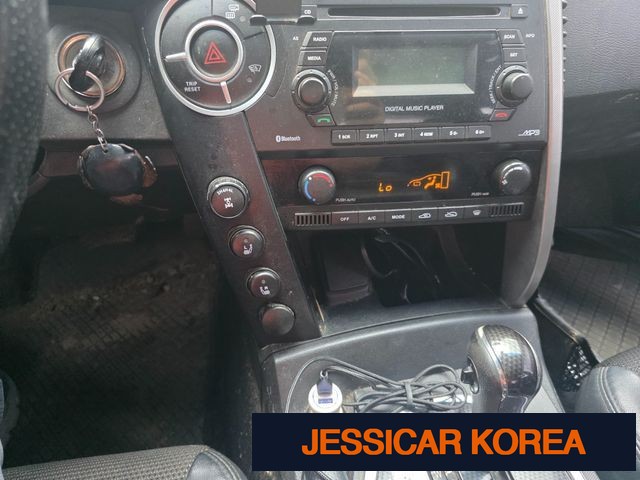 2012 KG Mobility Korando Sports - Thumbnail 2
