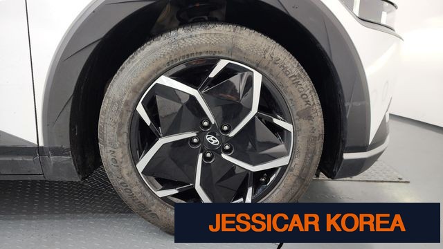 2022 Hyundai Ioniq 5 - Thumbnail 11