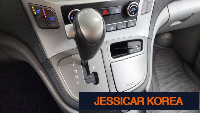2017 Hyundai Grand Starex - Thumbnail 12
