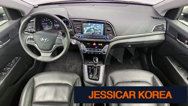 2016 Hyundai Avante AD - Thumbnail 14