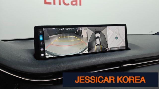 2023 Genesis GV70 - Thumbnail 11