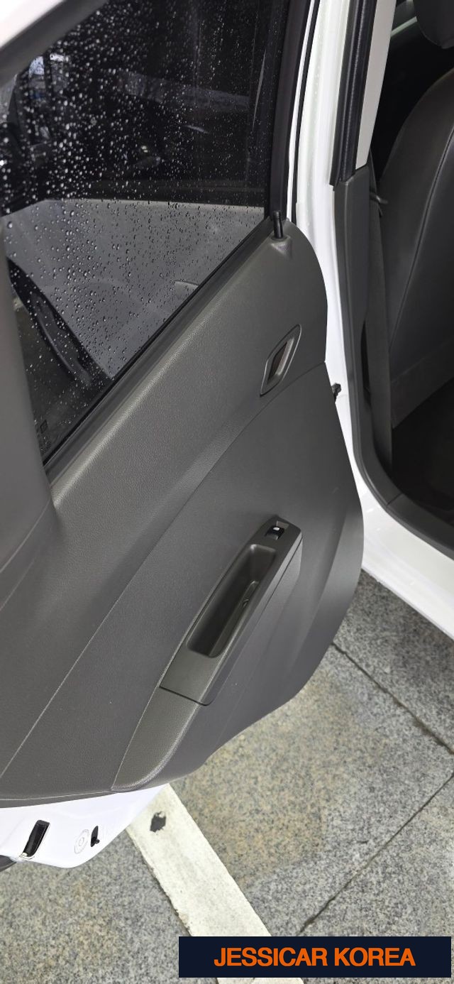 2014 Chevrolet Spark - Thumbnail 2