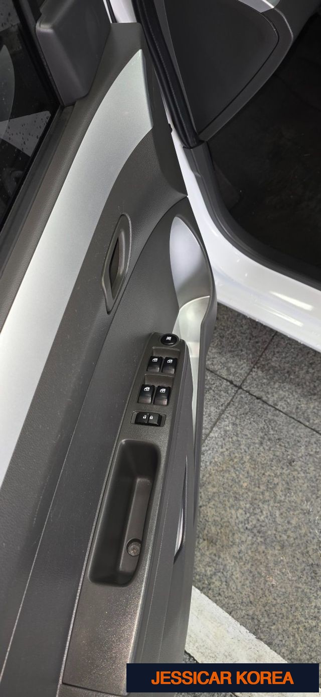 2014 Chevrolet Spark - Thumbnail 19