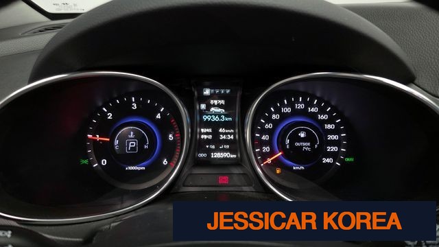 2015 Hyundai Santa Fe DM - Thumbnail 4