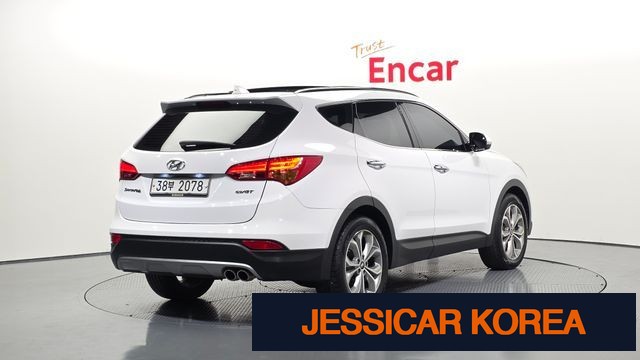 2015 Hyundai Santa Fe DM - Thumbnail 8