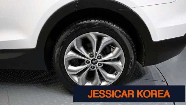 2015 Hyundai Santa Fe DM - Thumbnail 17