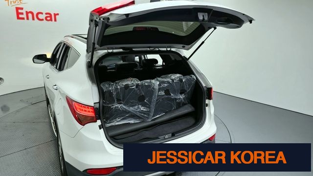 2015 Hyundai Santa Fe DM - Thumbnail 2
