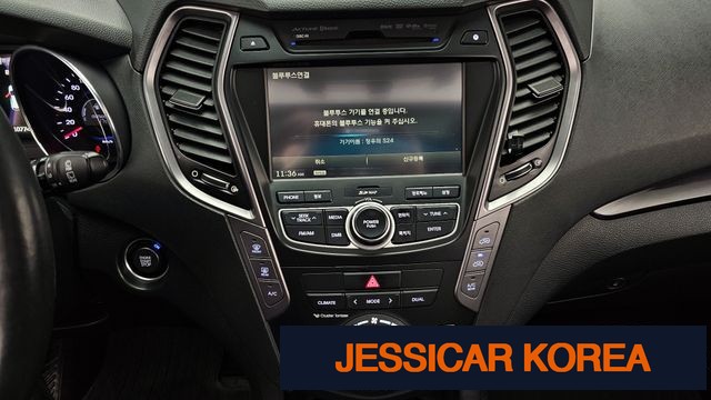 2015 Hyundai Santa Fe DM - Thumbnail 3