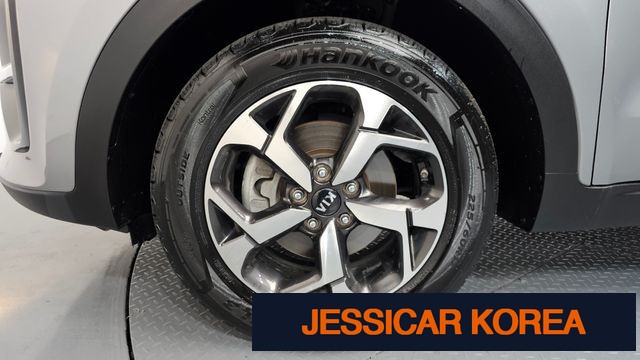 2022 Kia Sportage the bold - Thumbnail 18