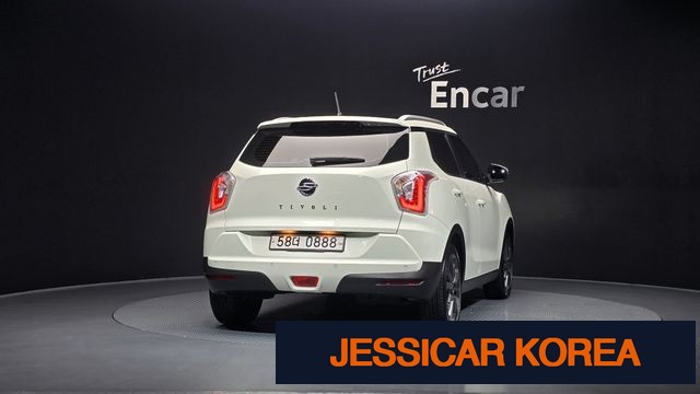 2016 KG Mobility Tivoli - Thumbnail 6