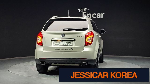 2014 KG Mobility New Korando C - Thumbnail 3