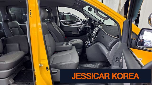 2011 Hyundai Grand Starex - Thumbnail 3