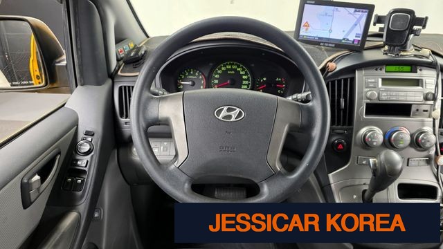 2011 Hyundai Grand Starex - Thumbnail 18