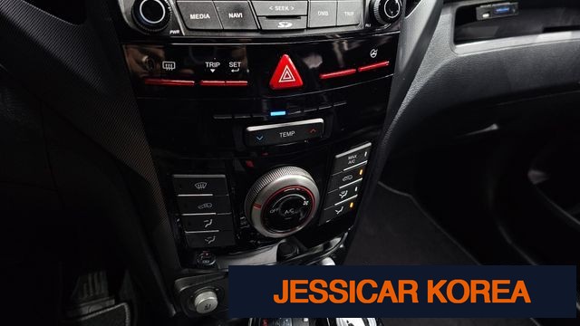 2017 KG Mobility Tivoli - Thumbnail 2