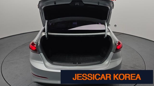 2017 Hyundai Avante AD - Thumbnail 3