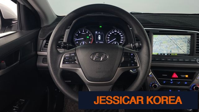 2017 Hyundai Avante AD - Thumbnail 12