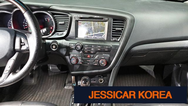 2012 Kia K5 - Thumbnail 11