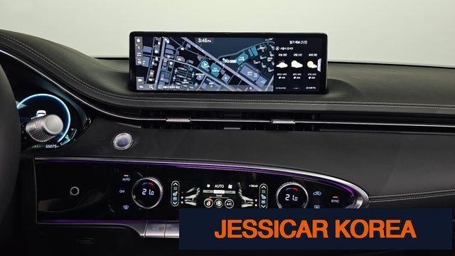 2023 Genesis GV70 - Thumbnail 2