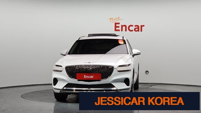 2023 Genesis GV70 - Thumbnail 9