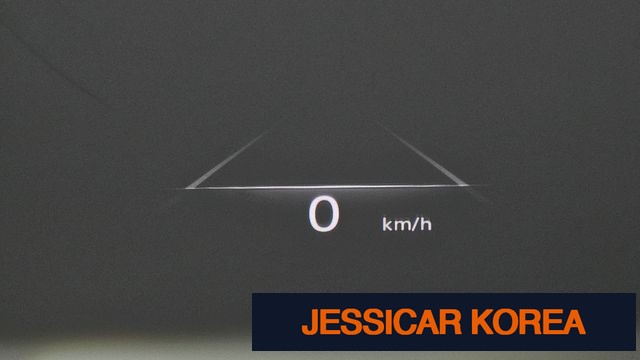 2023 Genesis GV70 - Thumbnail 10