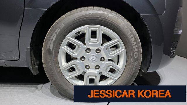 2023 Hyundai Staria - Thumbnail 3