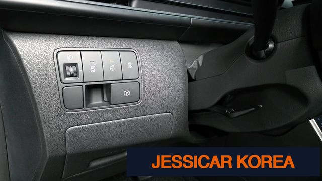 2023 Hyundai Staria - Thumbnail 8