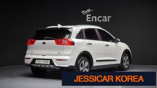 2017 Kia Niro - Thumbnail 4