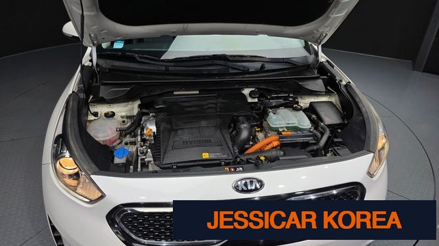 2017 Kia Niro - Thumbnail 9