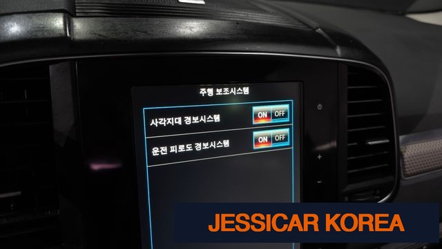2020 Renault Korea The New QM6 - Thumbnail 16