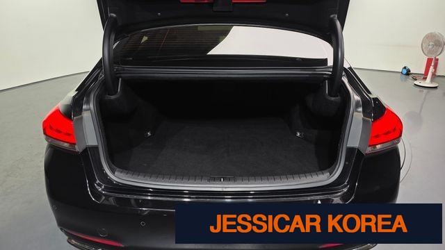 2014 Hyundai Genesis DH - Thumbnail 2