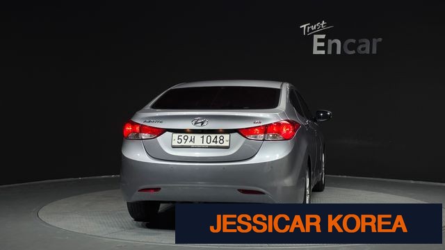 2013 Hyundai Avante MD - Thumbnail 2