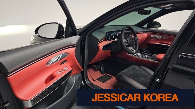 2025 Genesis GV70 - Thumbnail 3