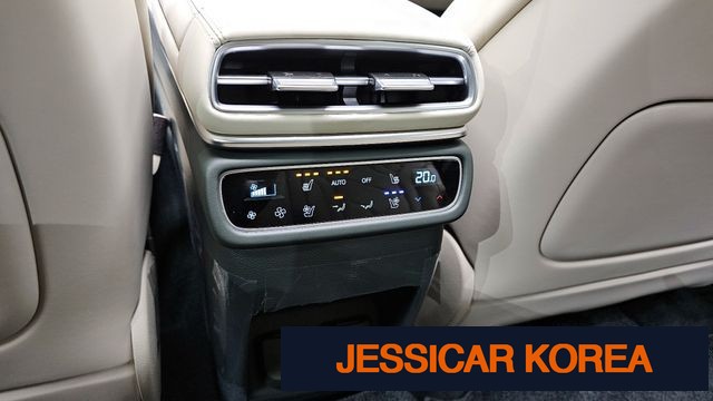 2024 Genesis GV80 - Thumbnail 18