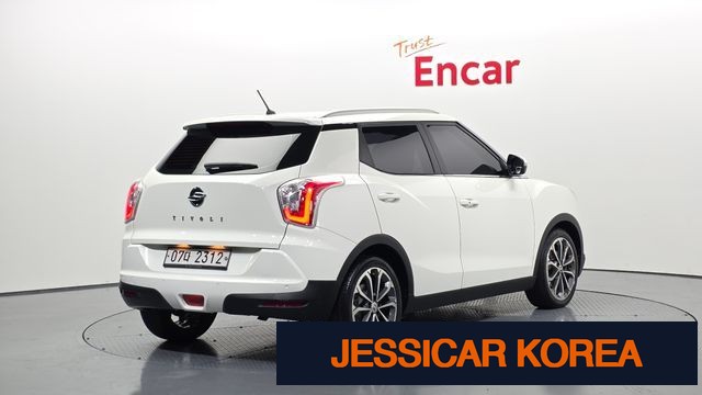 2017 KG Mobility Tivoli - Thumbnail 7