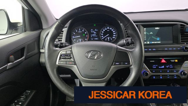 2017 Hyundai Avante AD - Thumbnail 4