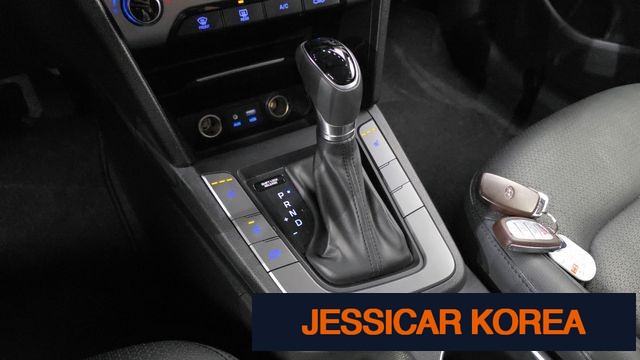 2017 Hyundai Avante AD - Thumbnail 11
